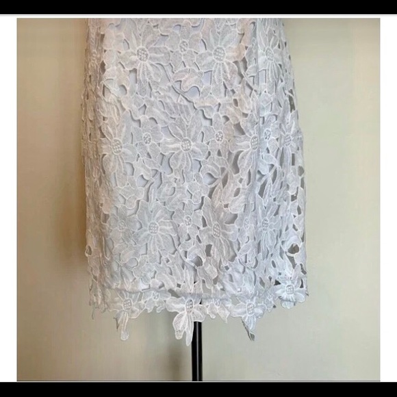 Forever 21 Strapless White Lace Mini Dress Fully Lined Rubberized Strip on Top - Picture 3 of 6